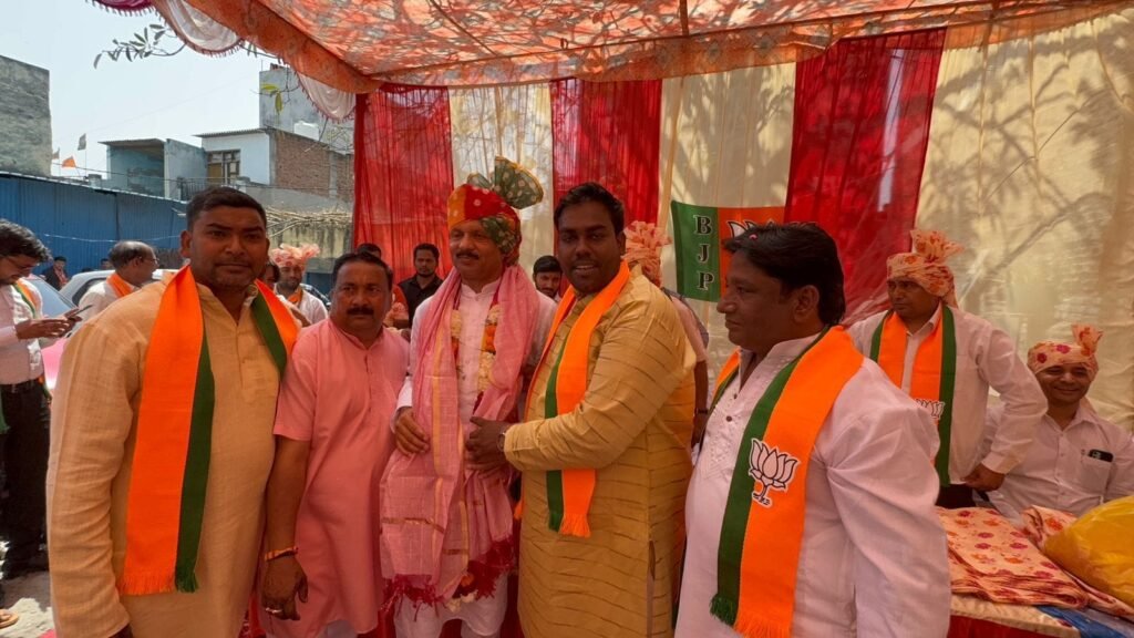 नोएडा मे वाल्मीकि समाज भाजपा के साथ